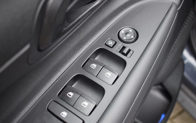 Hyundai Bayon cena 94900 przebieg: 7500, rok produkcji 2023 z Maków Mazowiecki małe 596